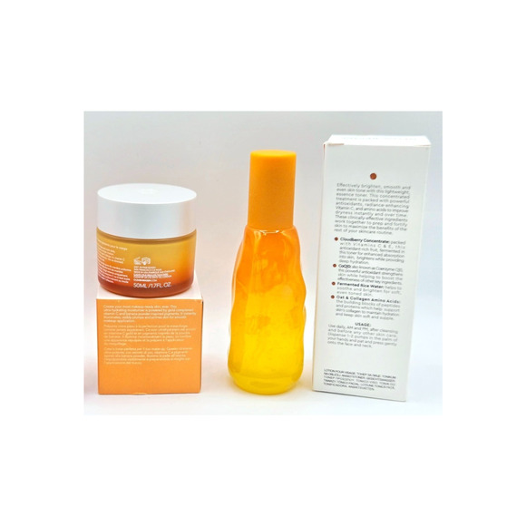 Glow Recipe Cloudberry Bright Toner + Ole Henriksen Banana Bright+ Instant Glow* - Picture 2 of 5